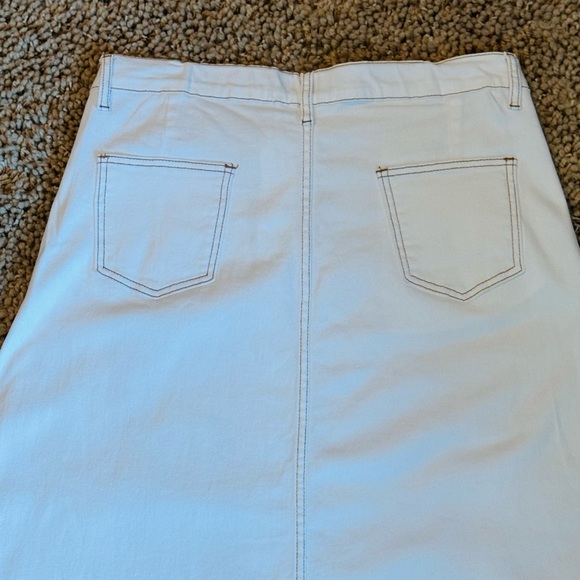 Belle Poque White Denim Midi Skirt with Contrast Stitching size XL - Picture 5 of 10